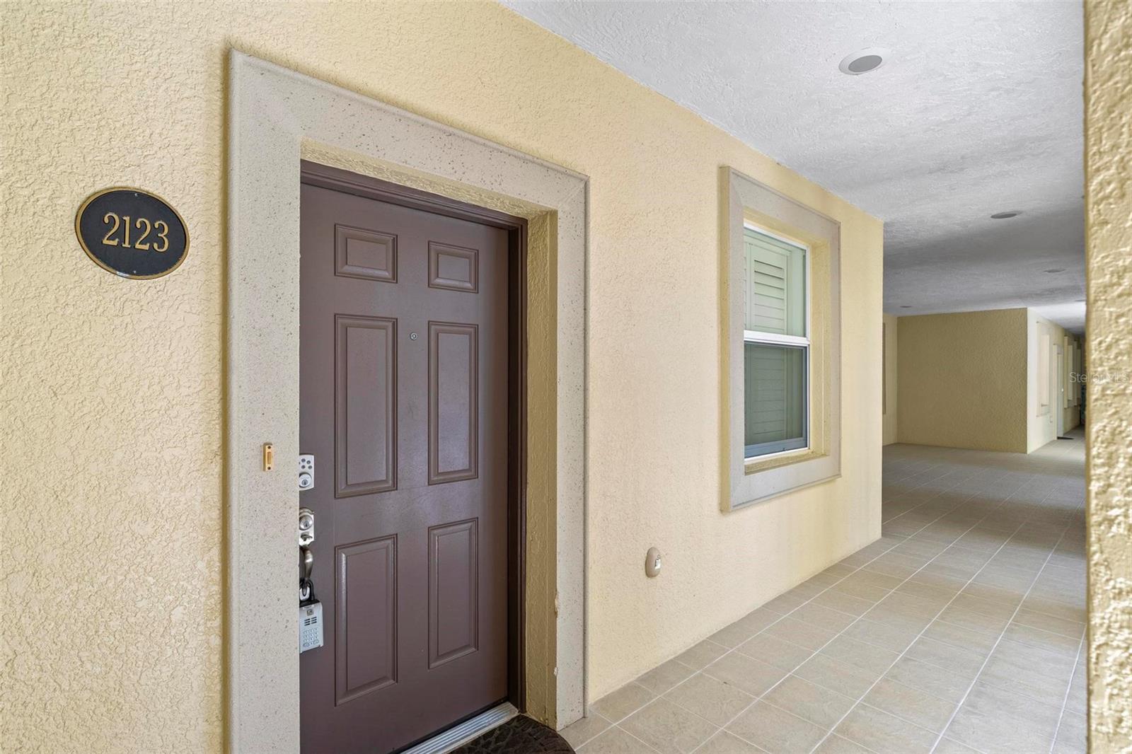115 RIVERVIEW BEND S 2123