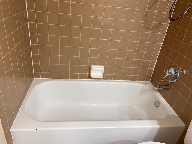 COUNTRY COVE VILLAS - Residential