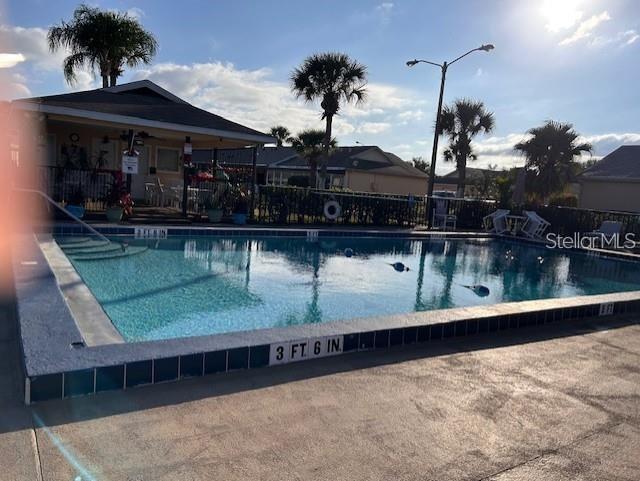 COUNTRY COVE VILLAS - Residential