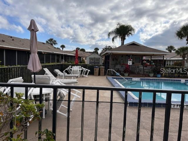 COUNTRY COVE VILLAS - Residential