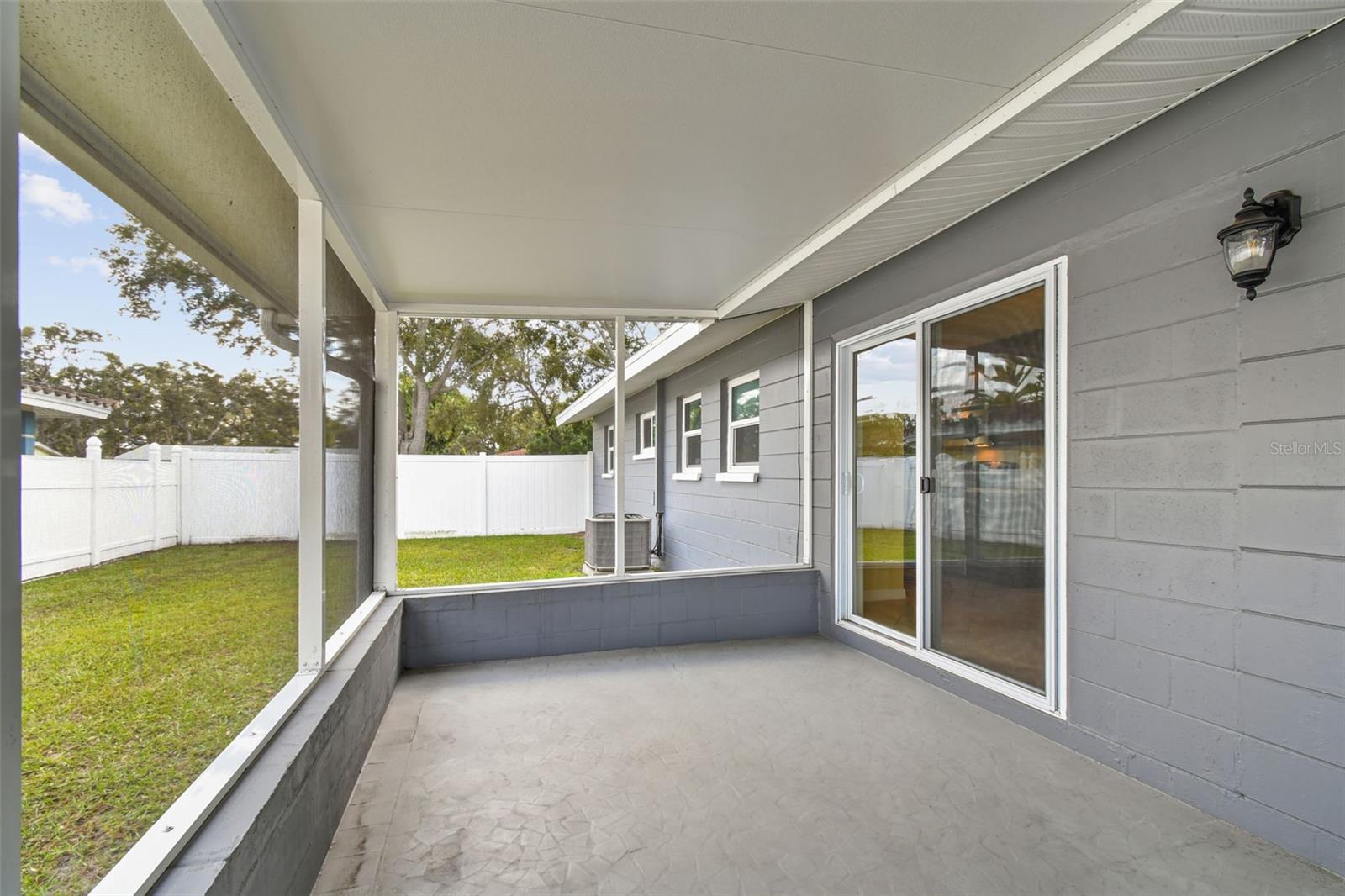 RIDGEWOOD LAKES - Residential
