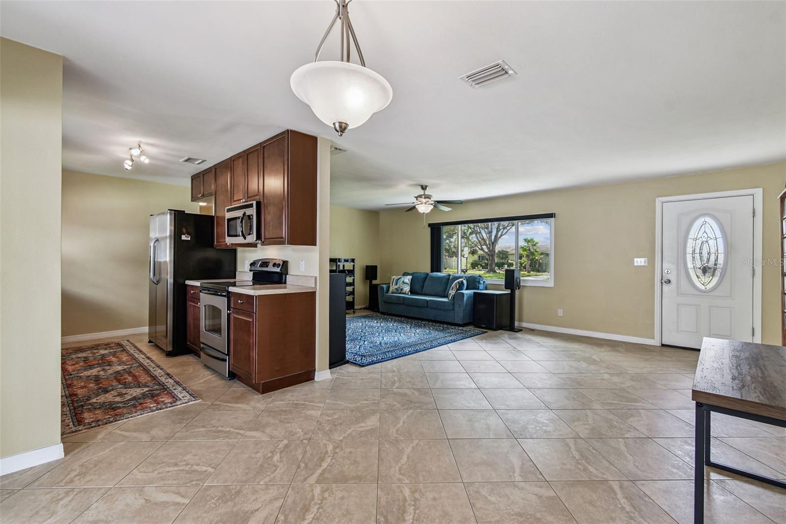 RIDGEWOOD LAKES - Residential