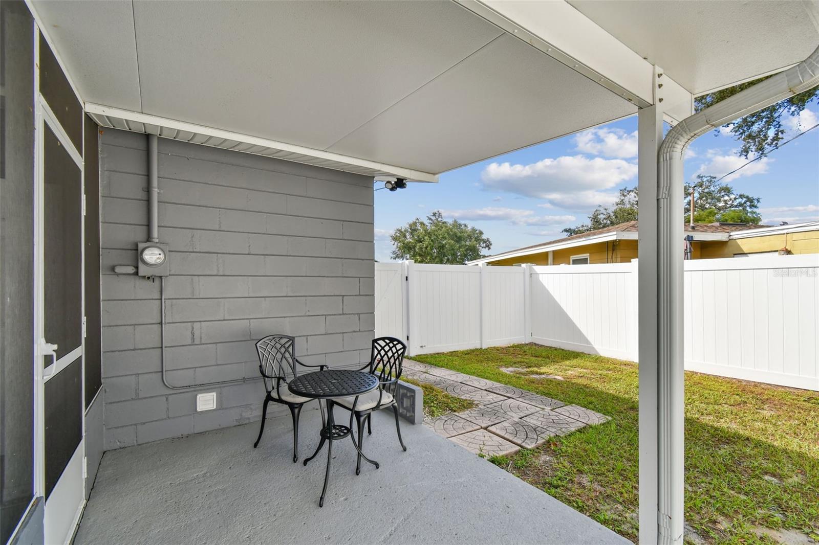 RIDGEWOOD LAKES - Residential