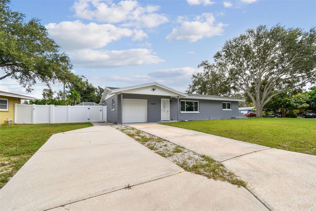 Photo of 6835 114th Street, Seminole, FL 33772 (MLS # TB8435874)