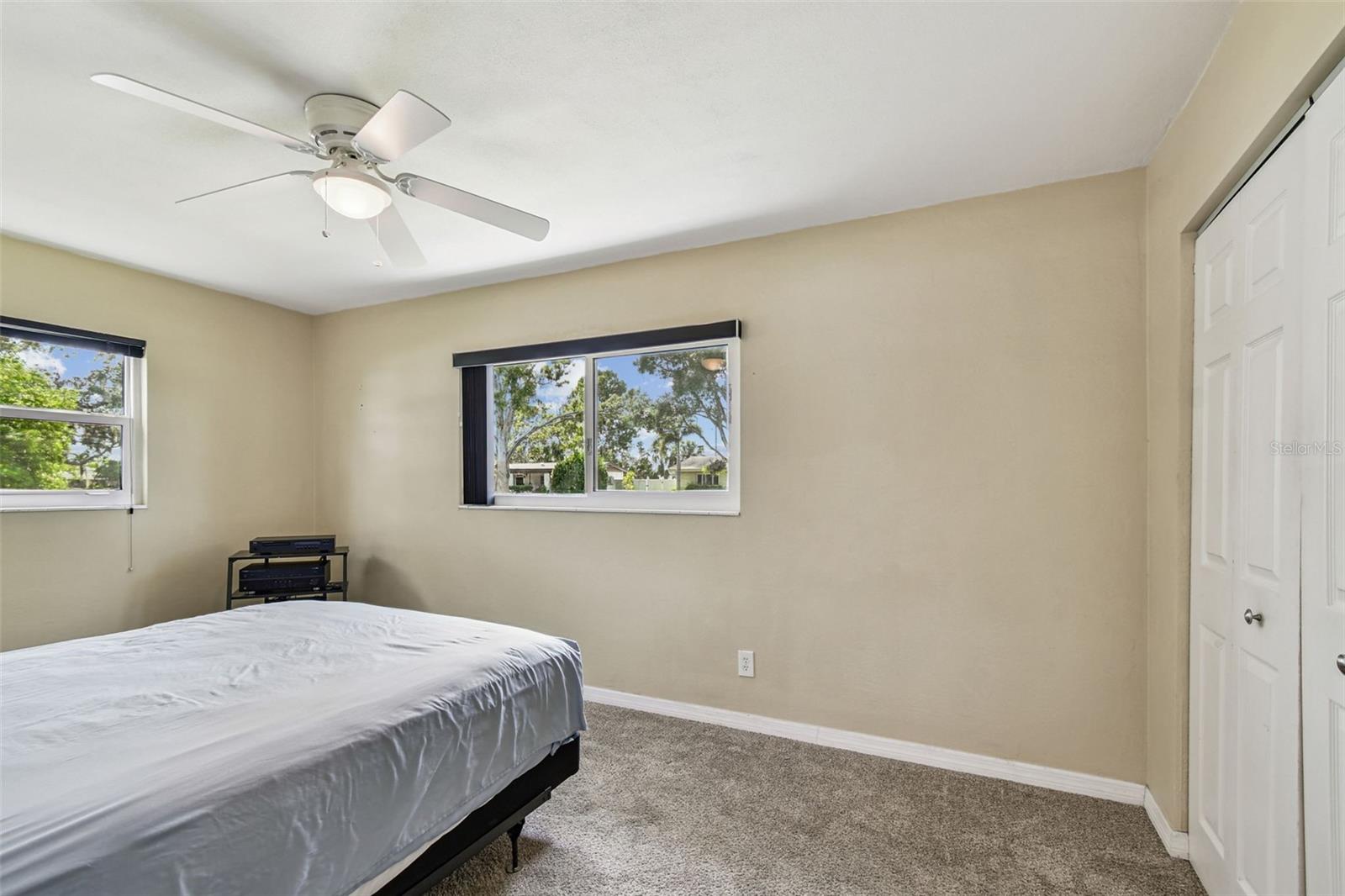 RIDGEWOOD LAKES - Residential