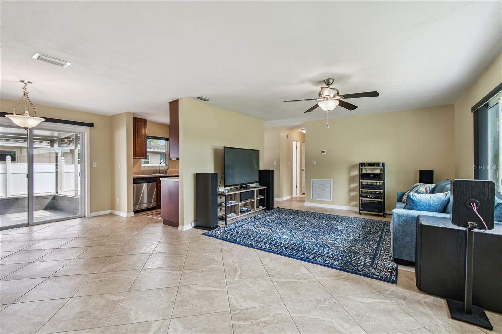 RIDGEWOOD LAKES - Residential