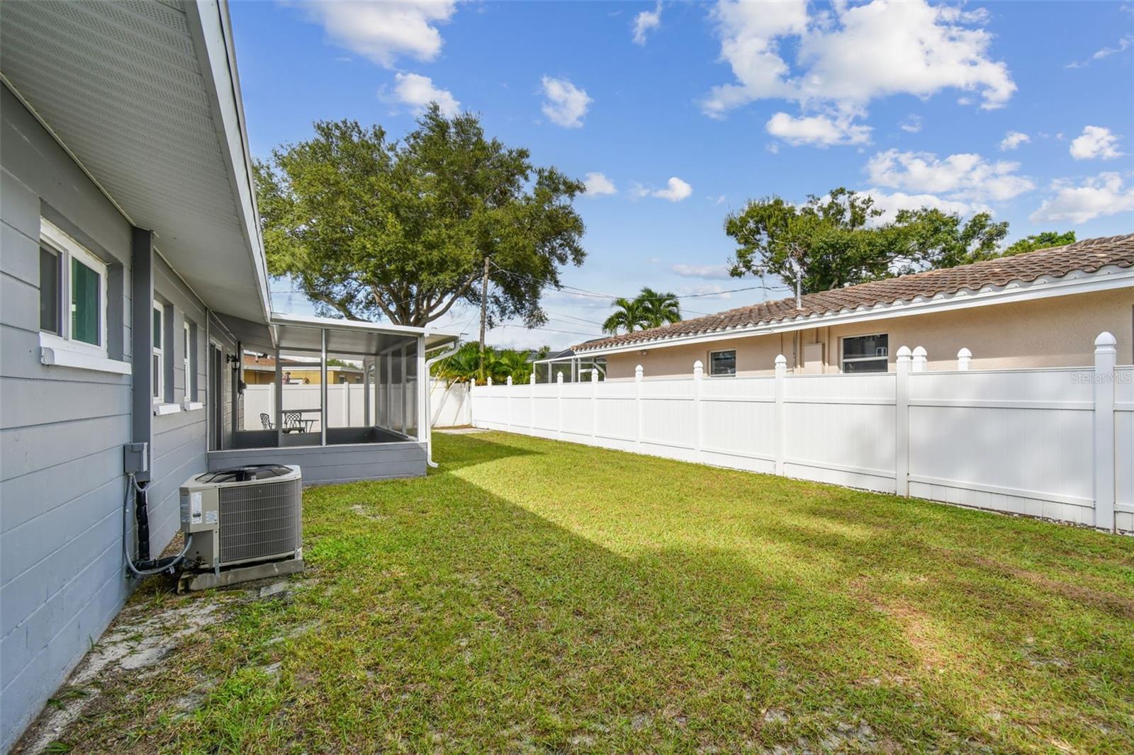 RIDGEWOOD LAKES - Residential