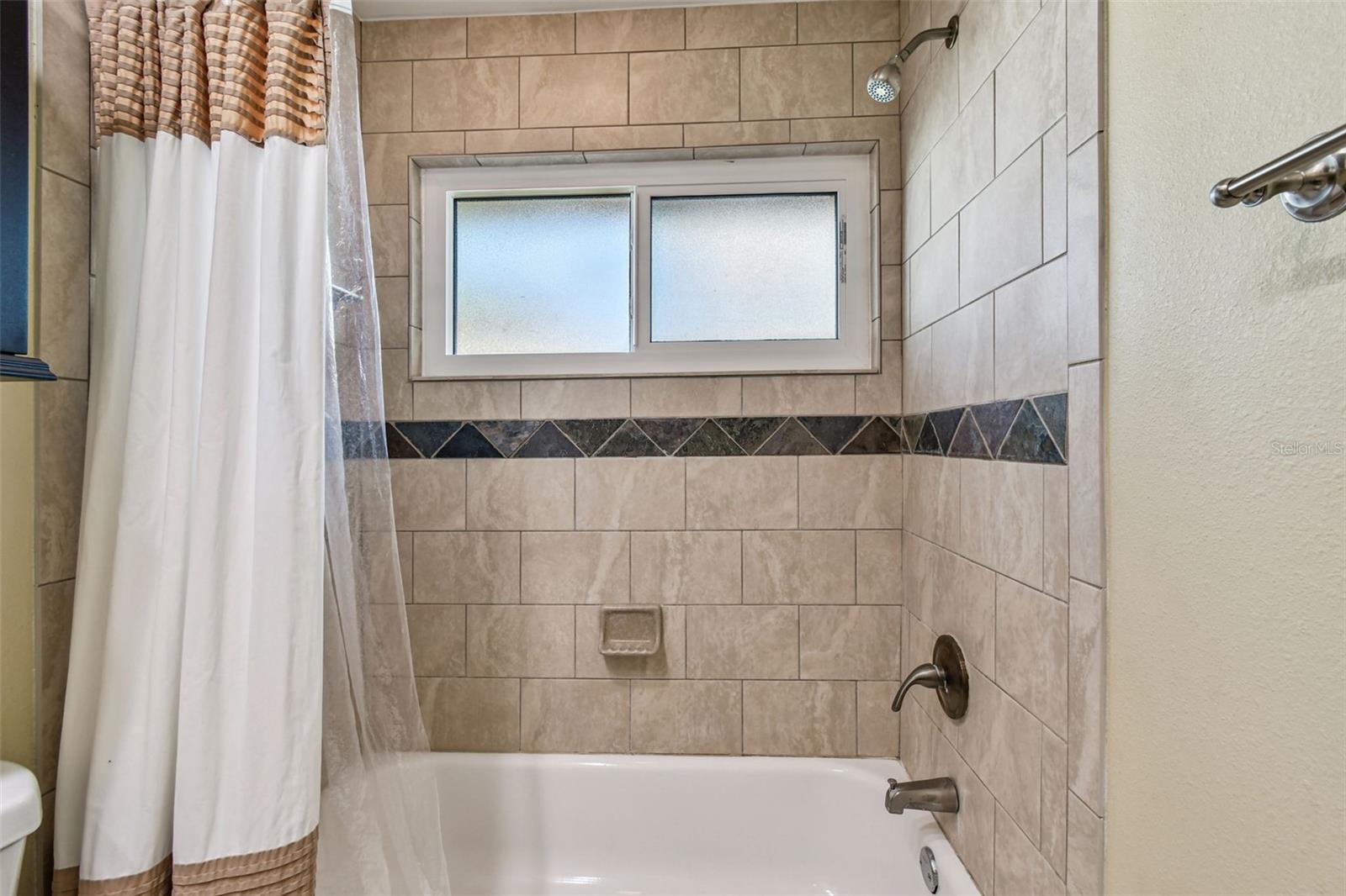 RIDGEWOOD LAKES - Residential