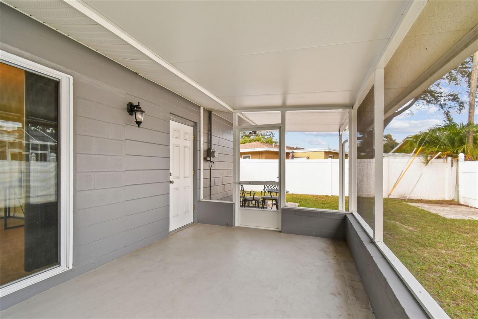 RIDGEWOOD LAKES - Residential