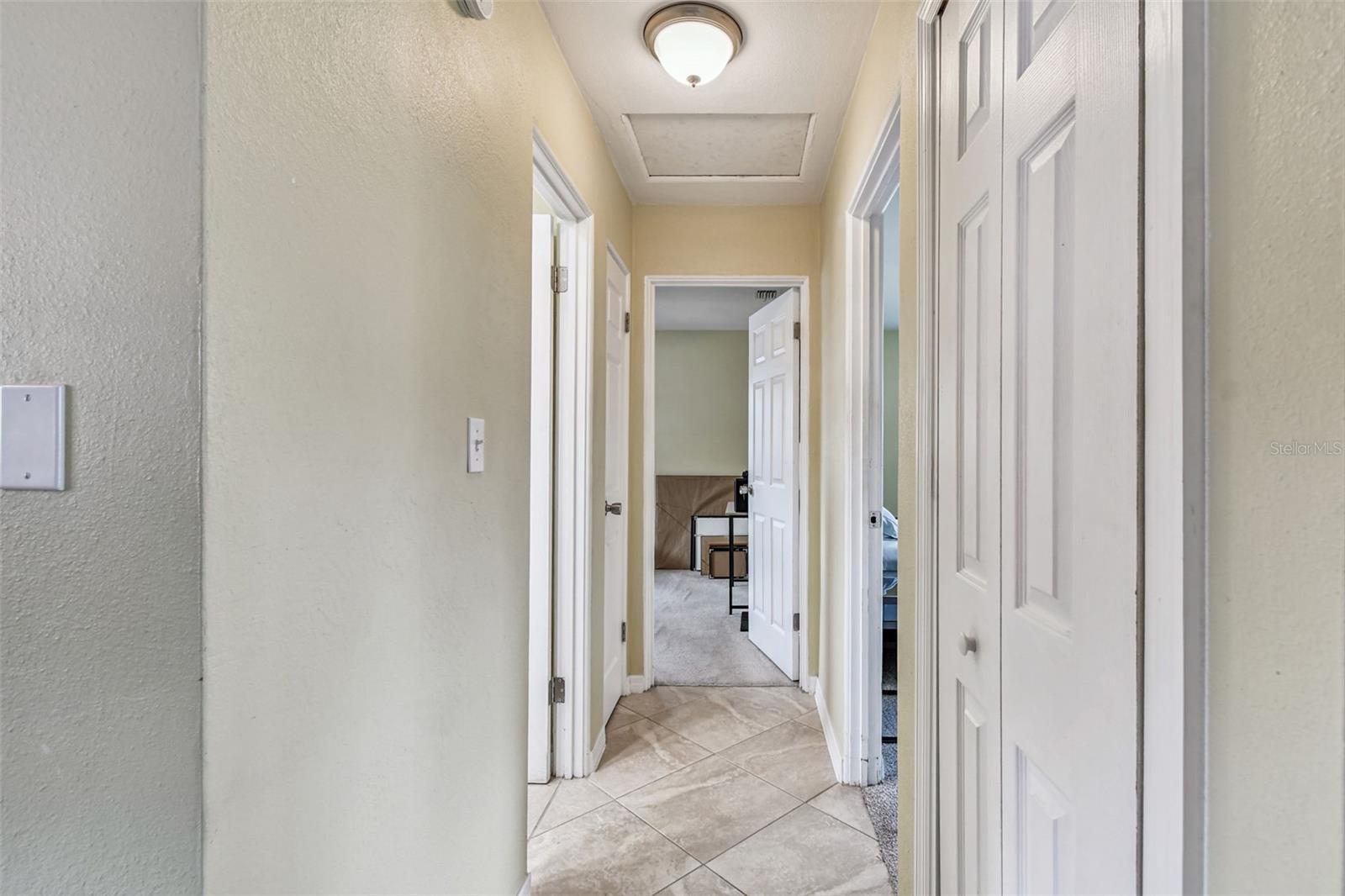 RIDGEWOOD LAKES - Residential