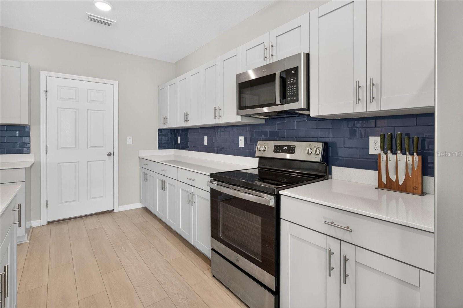 PASADENA POINT PH 2 - Residential