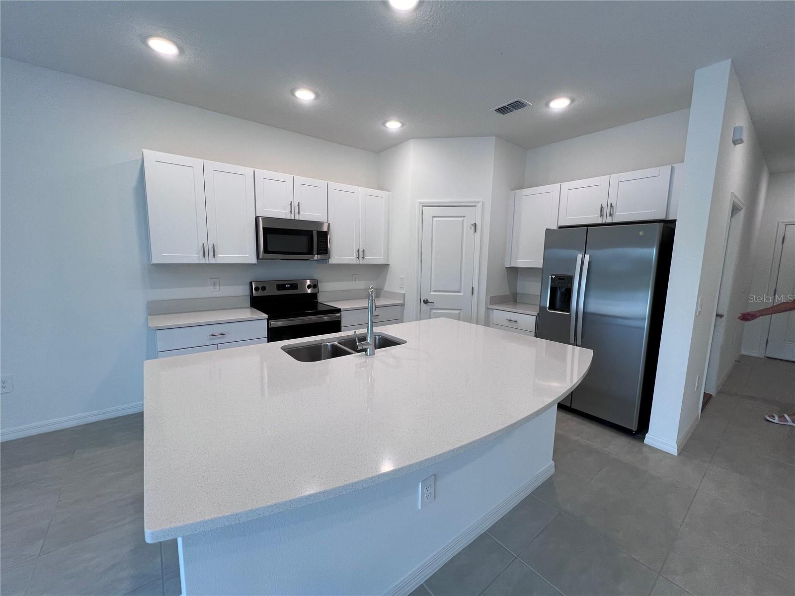 WESTVIEW PH 1B & 2 - Residential Lease