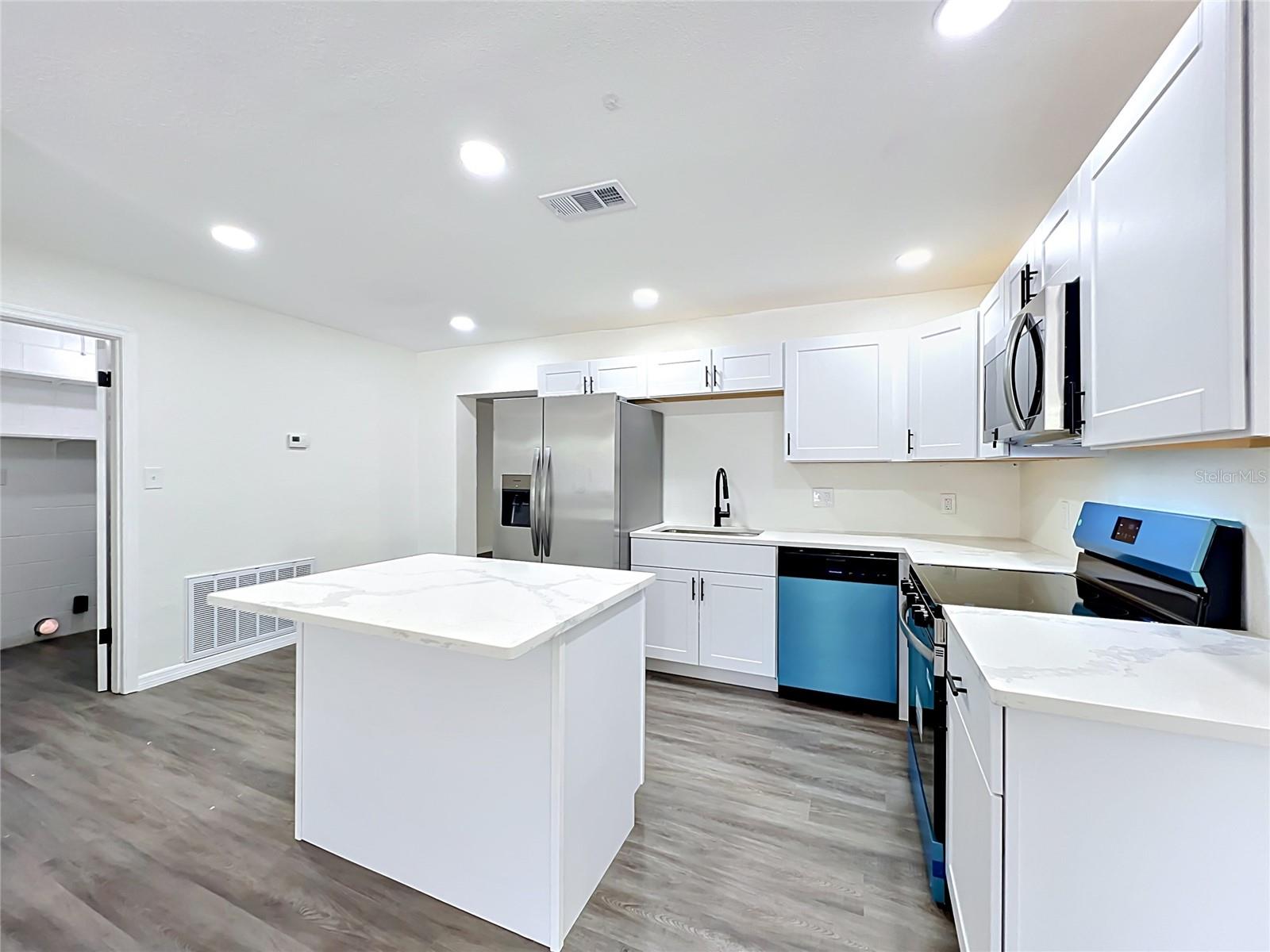 EVANS VILLAGE - Residential