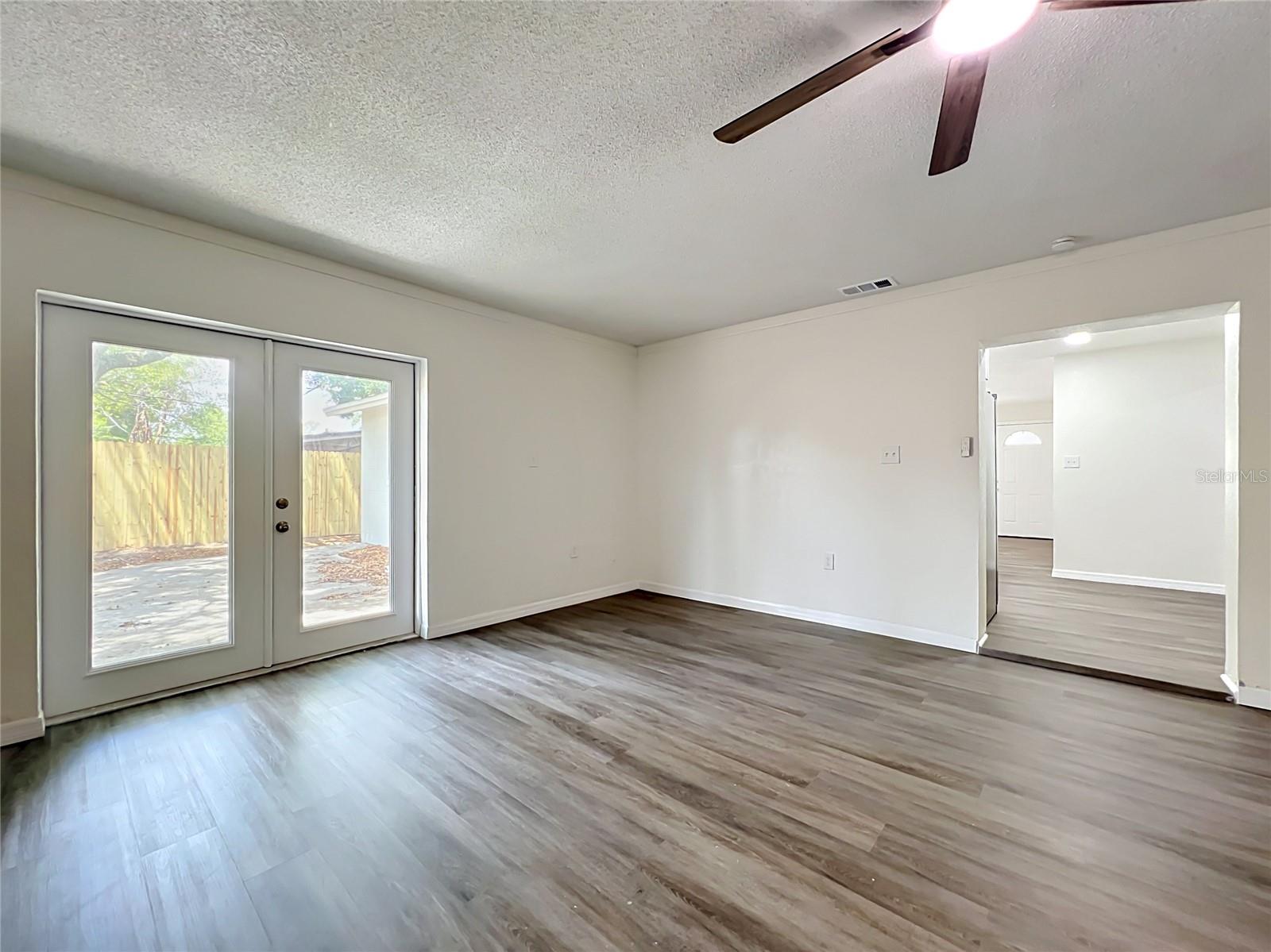 EVANS VILLAGE - Residential
