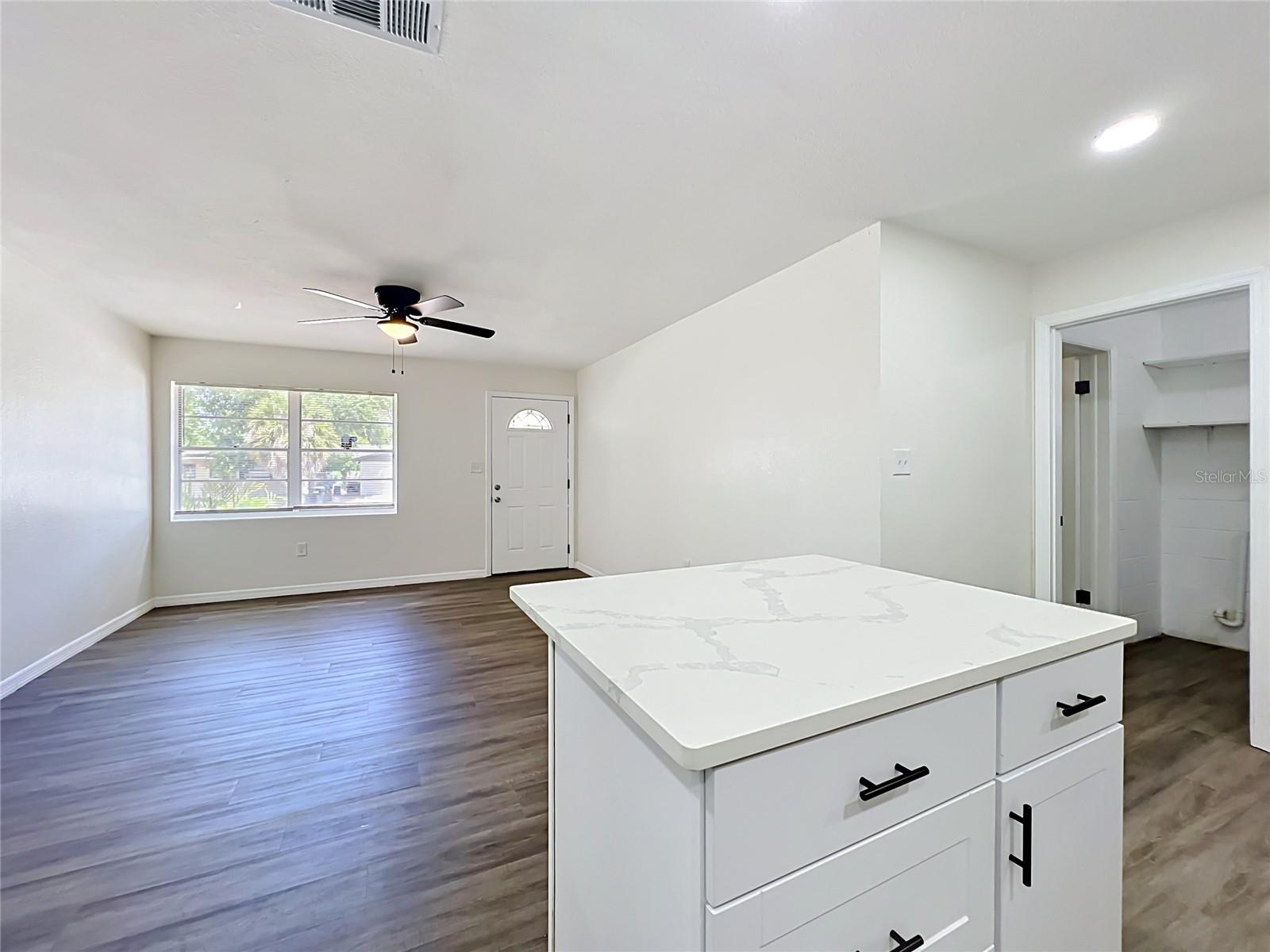 EVANS VILLAGE - Residential