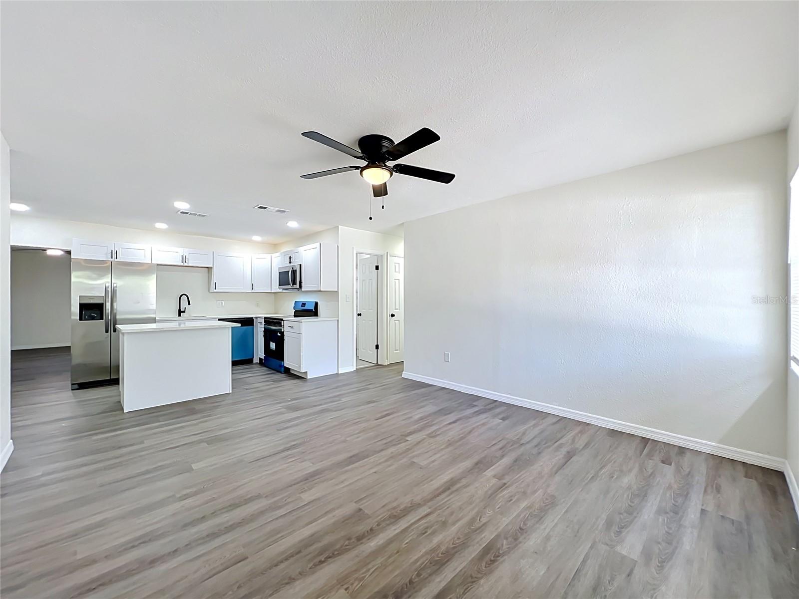 EVANS VILLAGE - Residential