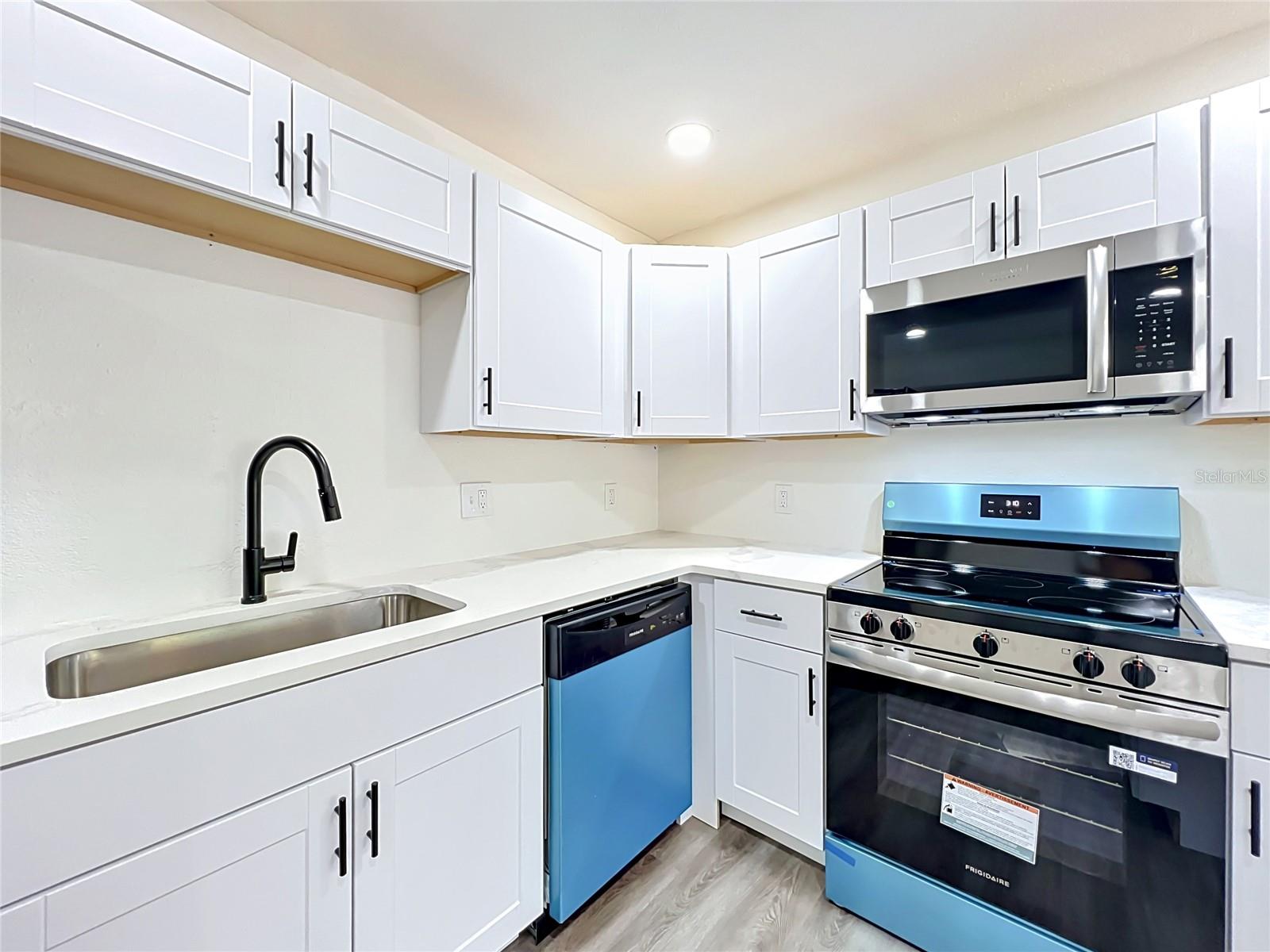 EVANS VILLAGE - Residential