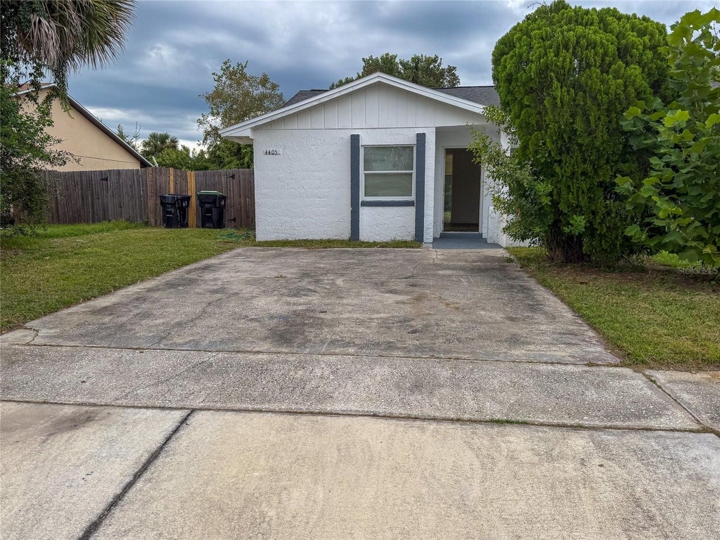 Photo of 4405 Continental Boulevard, Orlando, FL 32808 (MLS # O6446656)