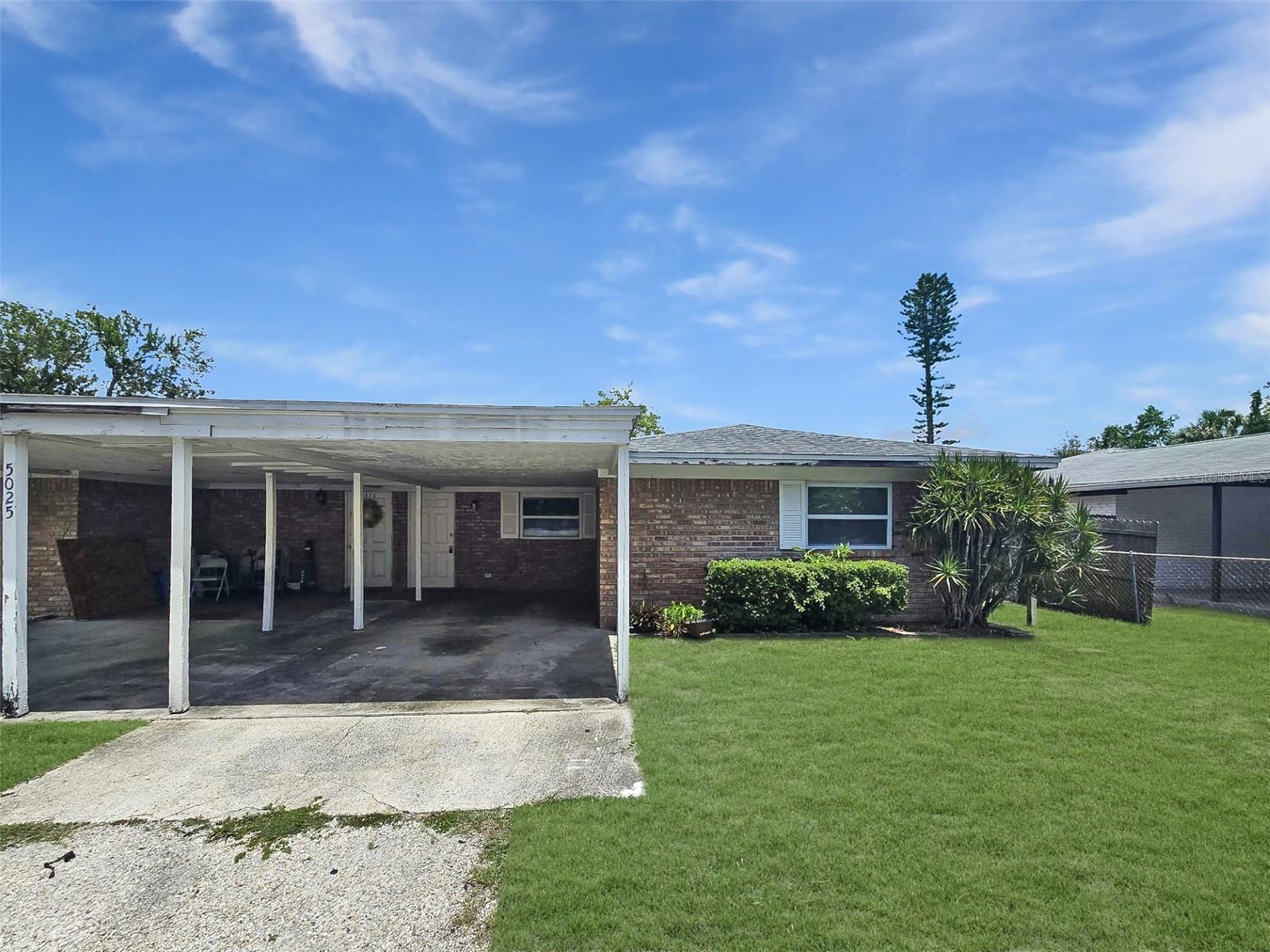 Annual rental available: an updated three-bedroom, two-bathroom duplex near the State College of Florida and IMG Academy ready for immediate move-in. This recently refreshed duplex boasts a brand-new kitchen with modern cabinets, gleaming countertops, and new appliances, all complemented by fresh paint throughout. Newer windows and flooring lend a clean, contemporary feel, while the open-plan layout invites seamless entertaining from the spacious living area into the bright Florida room. Off the primary bedroom, enjoy a private enclosed lanai overlooking a generous backyard with a tranquil lake view. Off-street parking includes one attached covered space, and lawn care is included in the rental rate for effortless upkeep. Washer and dryer hook-up provided. Residents’ benefits package added for $35 per month.