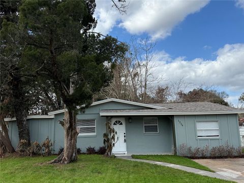 Photo of 1224 Helen Street, Apopka, FL 32703 (MLS # O6377994)