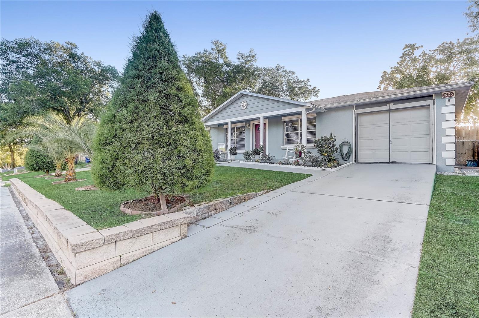 1905 LADY AVENUE