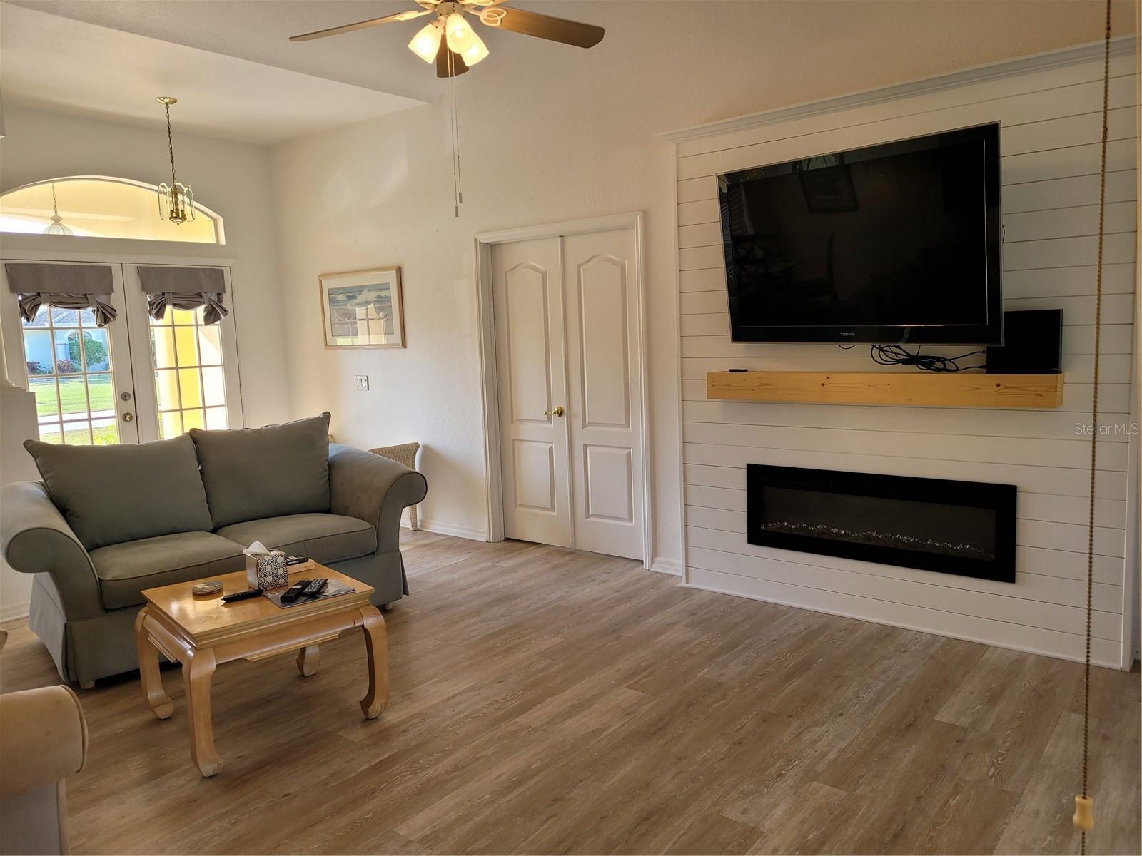 ROTONDA WEST LONG MEADOW - Residential Lease