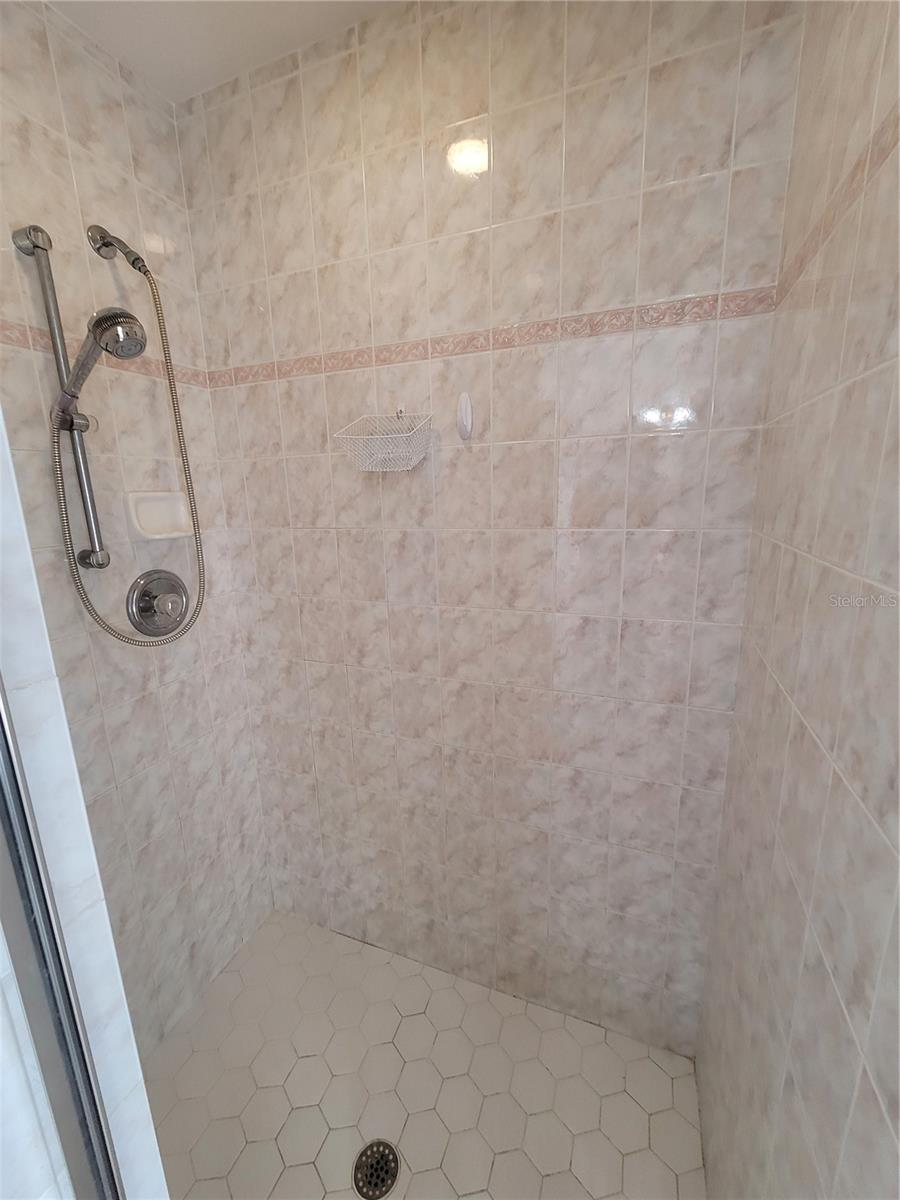 ROTONDA WEST LONG MEADOW - Residential Lease