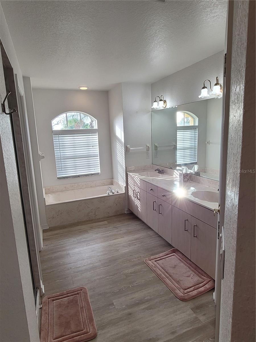 ROTONDA WEST LONG MEADOW - Residential Lease