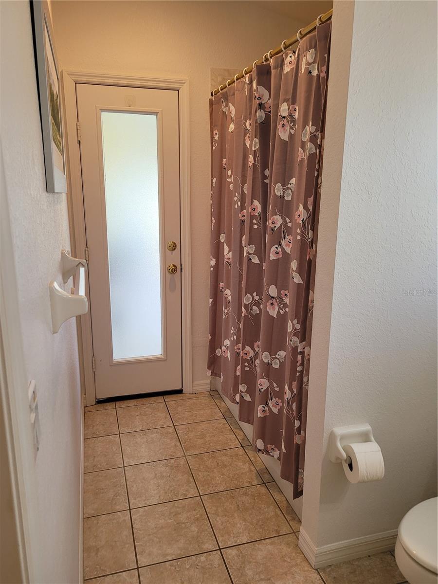 ROTONDA WEST LONG MEADOW - Residential Lease