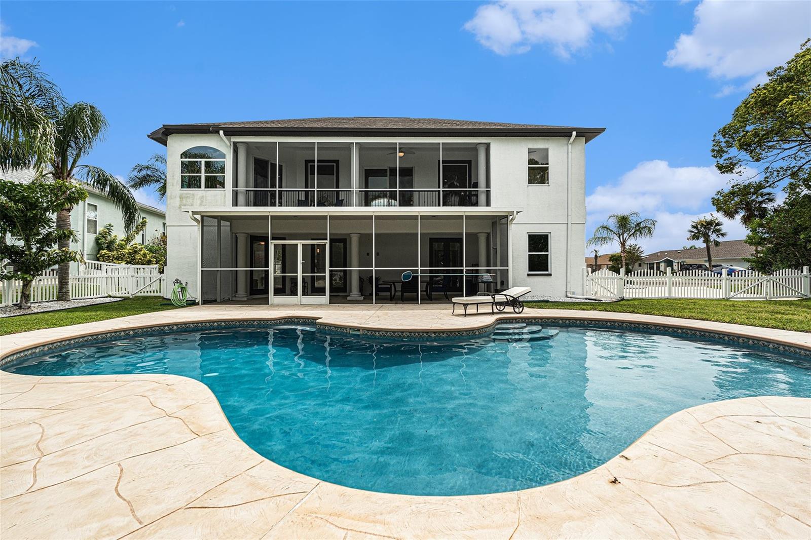 GULF HARBORS WOODLANDS - Residential