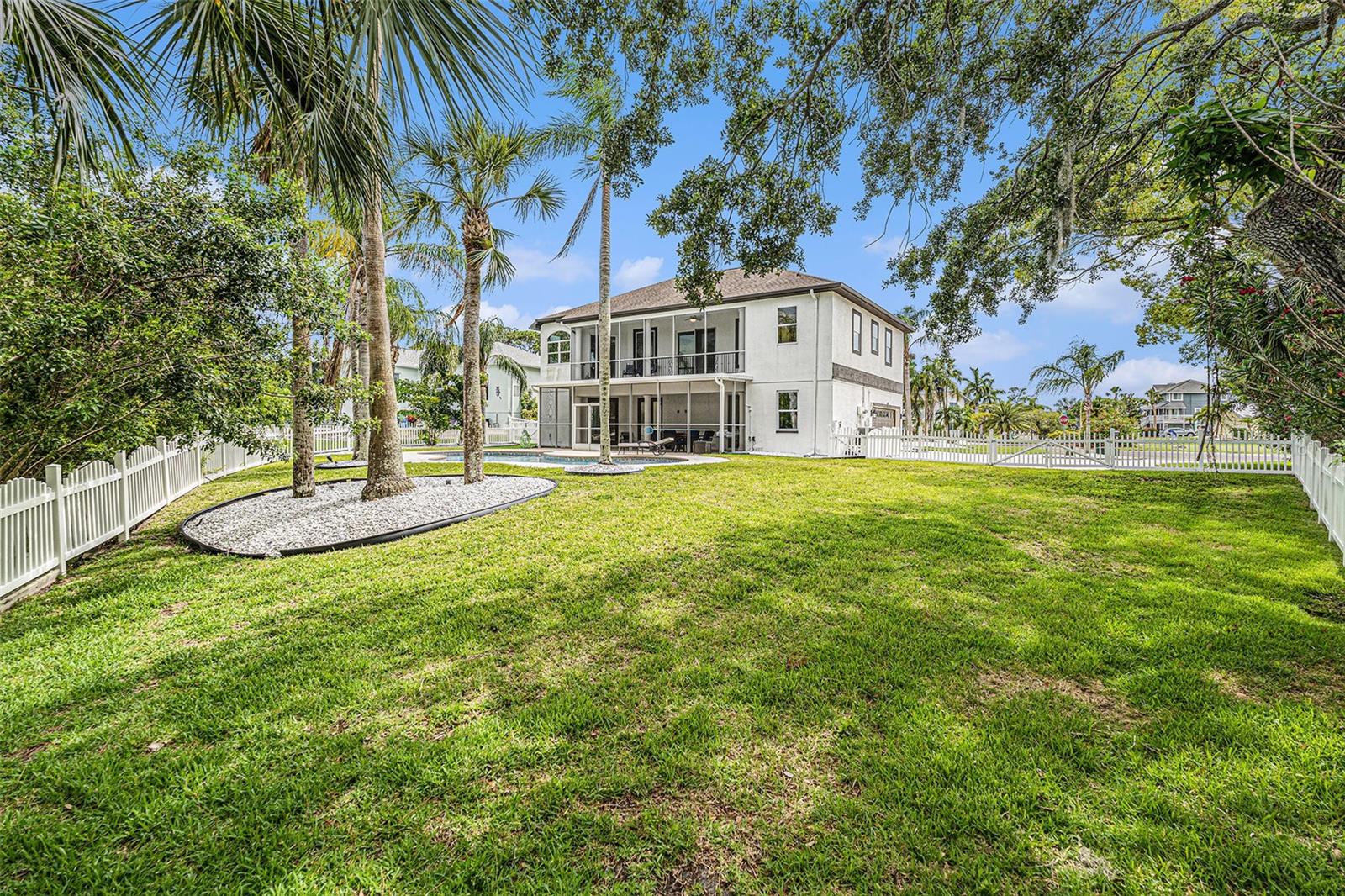 GULF HARBORS WOODLANDS - Residential