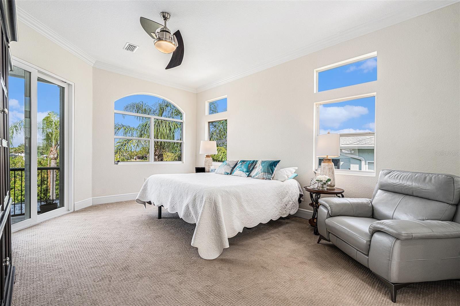 GULF HARBORS WOODLANDS - Residential