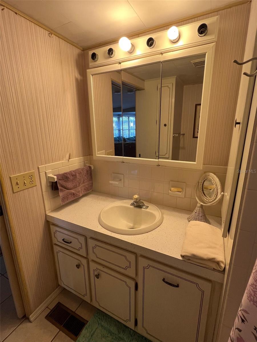 DORAL RO ASSOCIATION INC UNREC - Residential