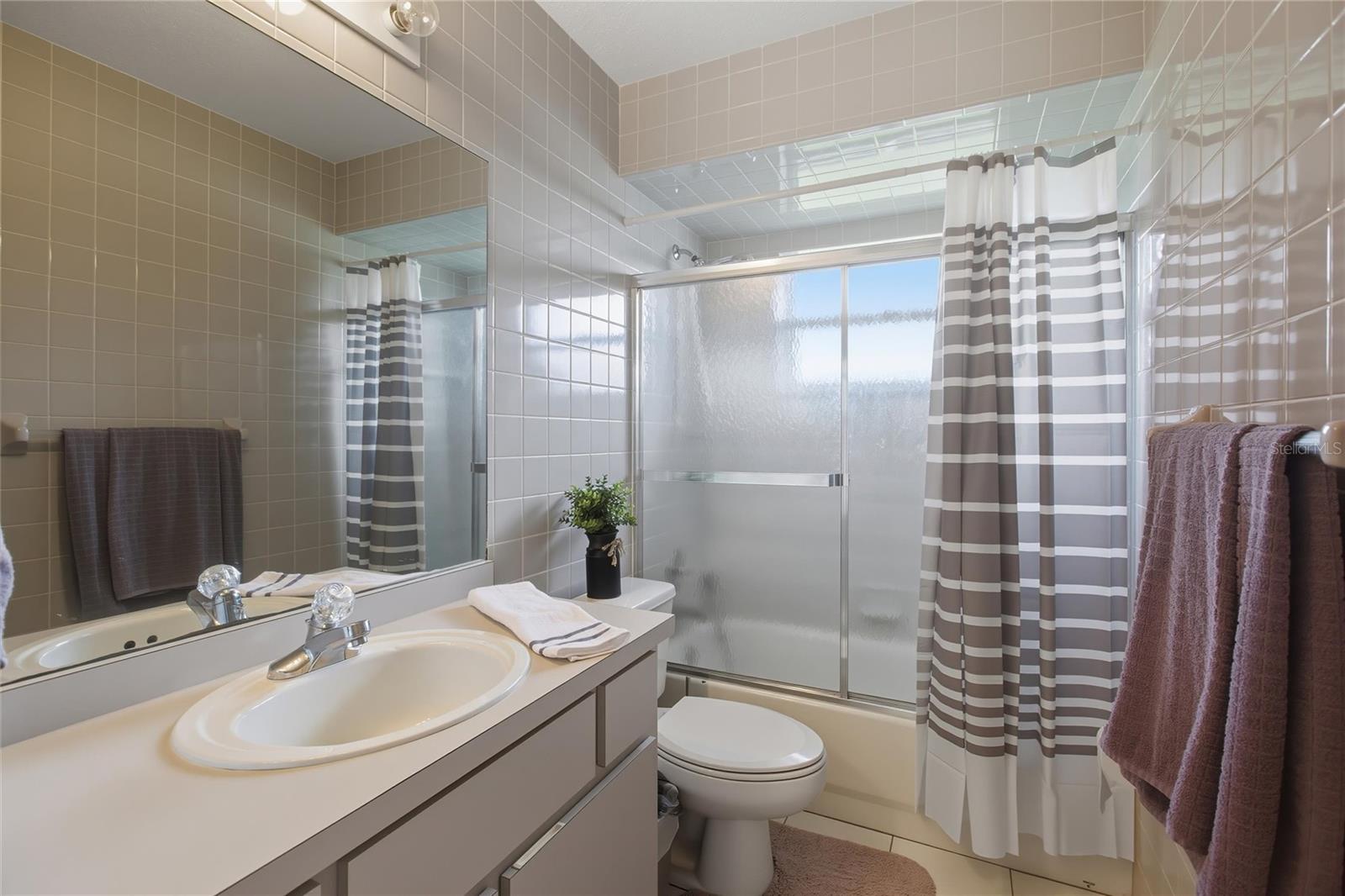 LEISURE LAKES SEC 01 - Residential