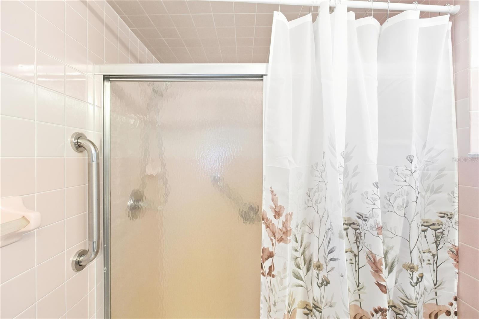 LEISURE LAKES SEC 01 - Residential