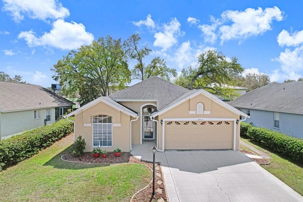 Photo of 28912 Burke Mill Place, Wesley Chapel, FL 33545 (MLS # TB8483575)