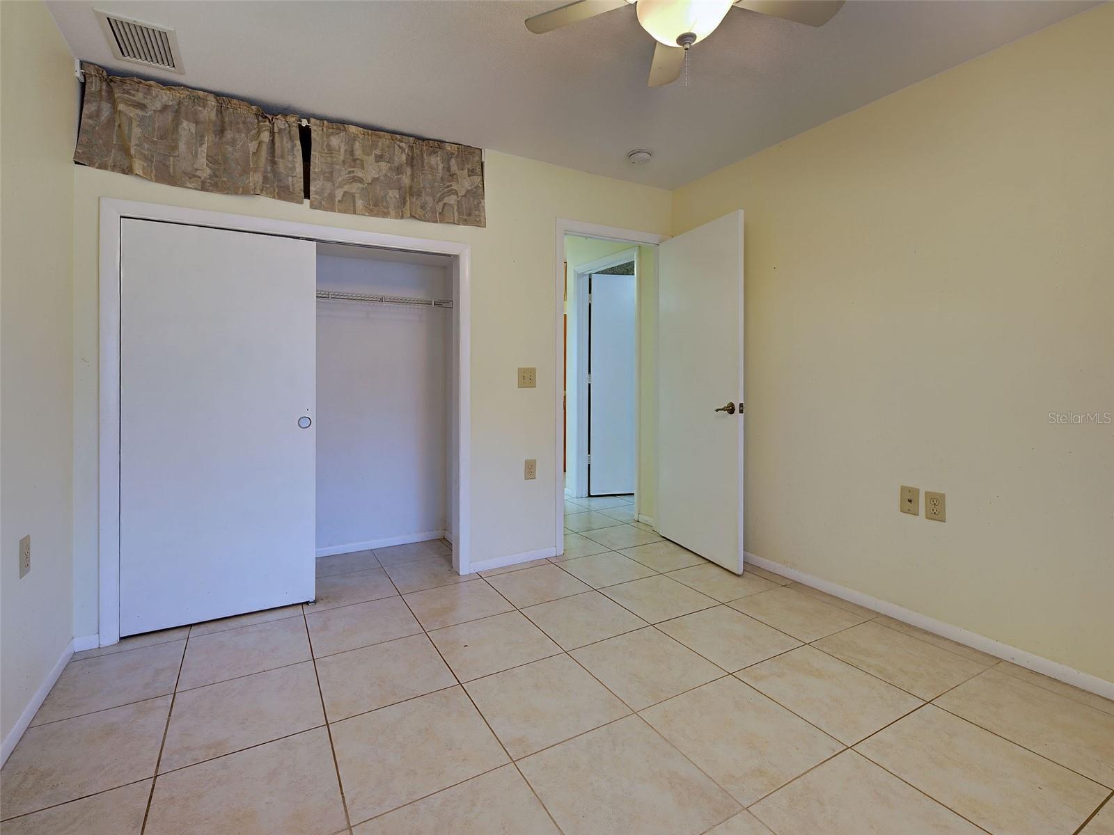 SOUTH VENICE - Residential