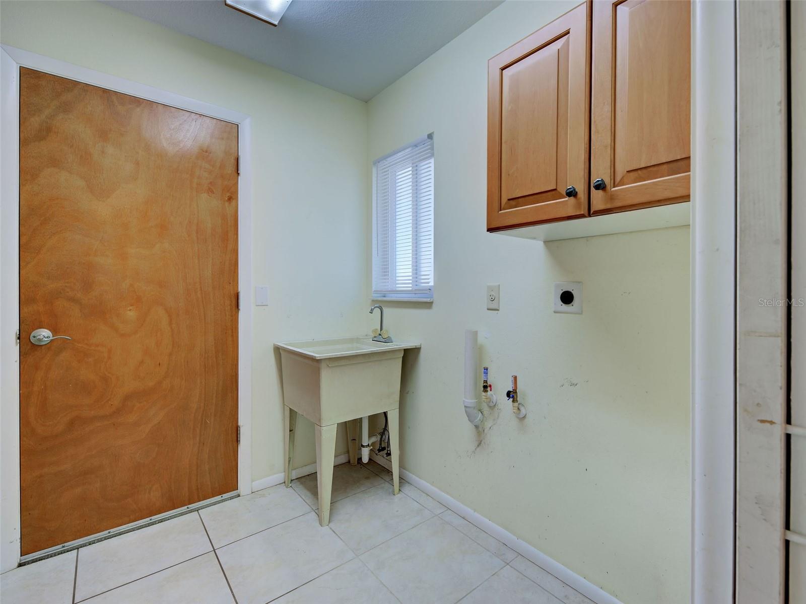 SOUTH VENICE - Residential