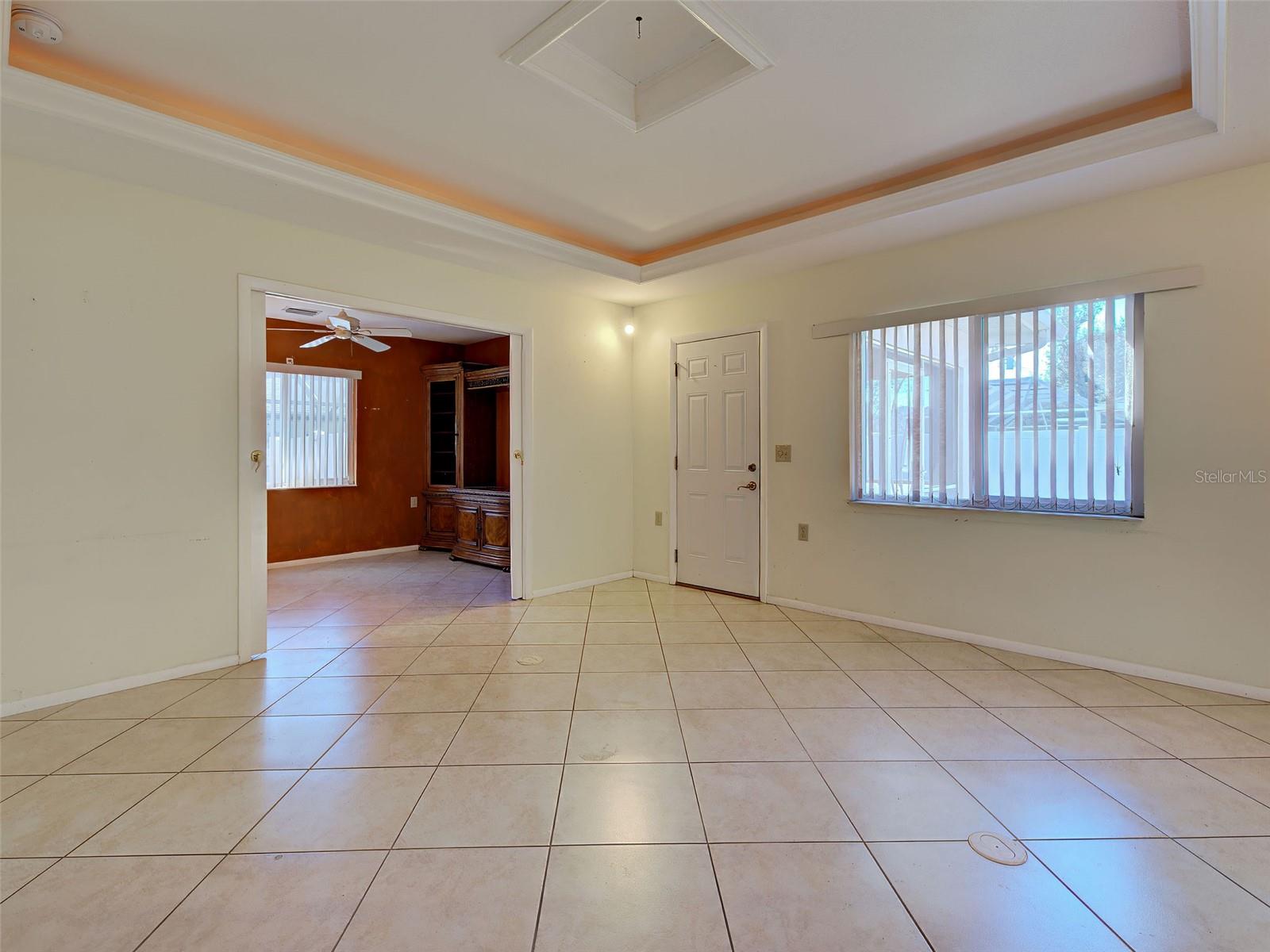 SOUTH VENICE - Residential