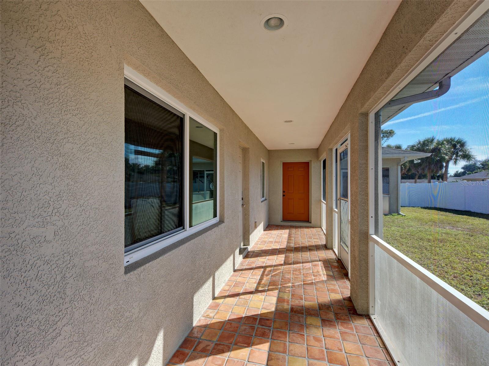 SOUTH VENICE - Residential