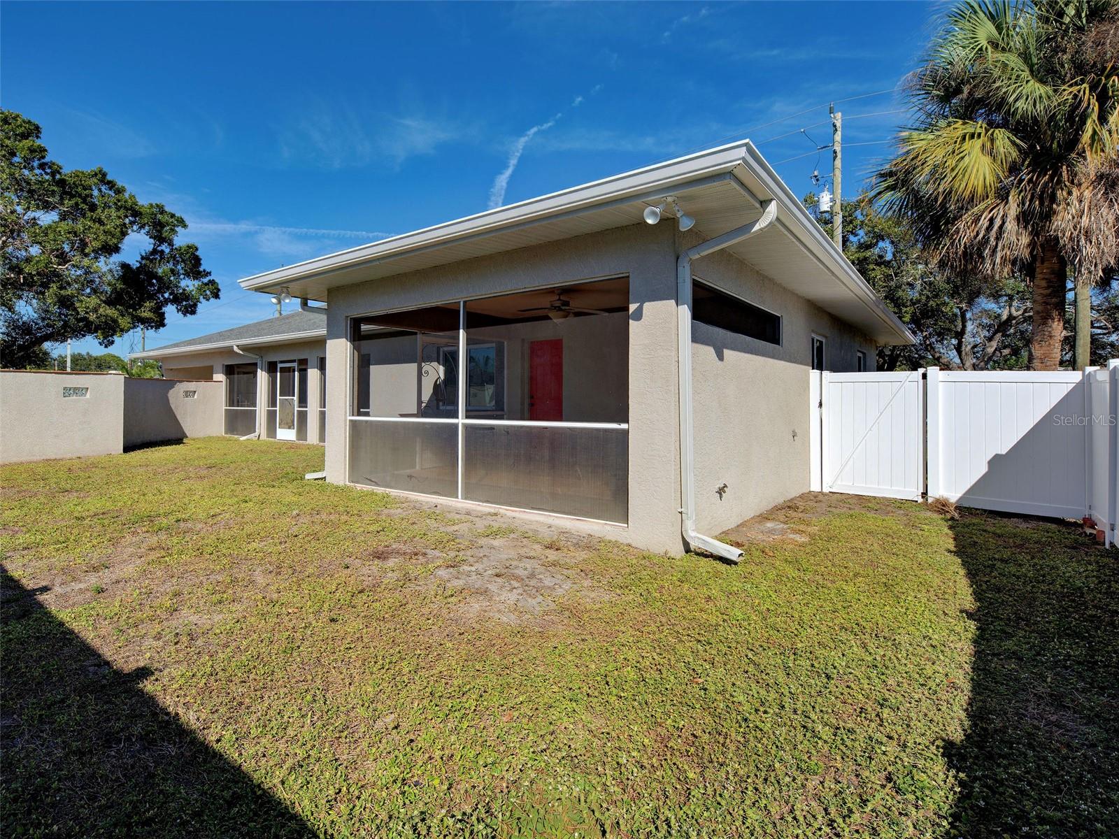 SOUTH VENICE - Residential