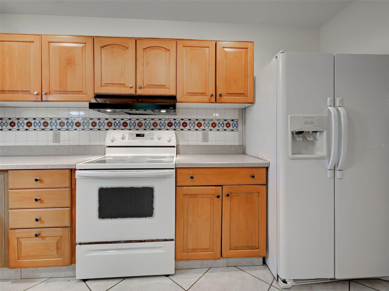 SOUTH VENICE - Residential