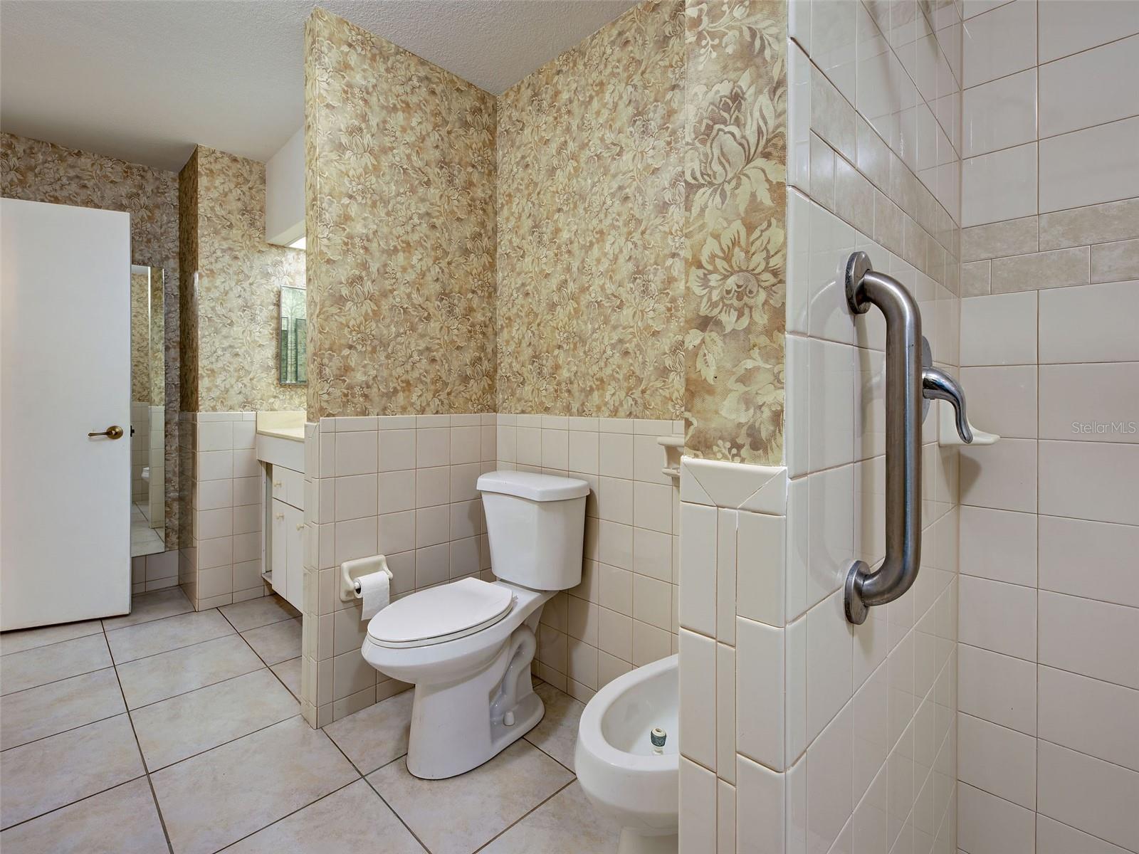 SOUTH VENICE - Residential