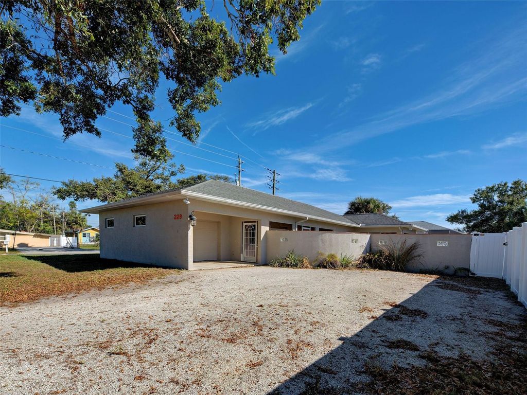 Photo of 229 S Quincy Road, Venice, FL 34293 (MLS # N6142068)