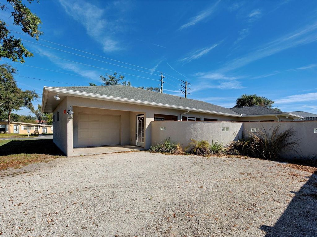 Photo of 229 S Quincy Road, Venice, FL 34293 (MLS # N6142068)