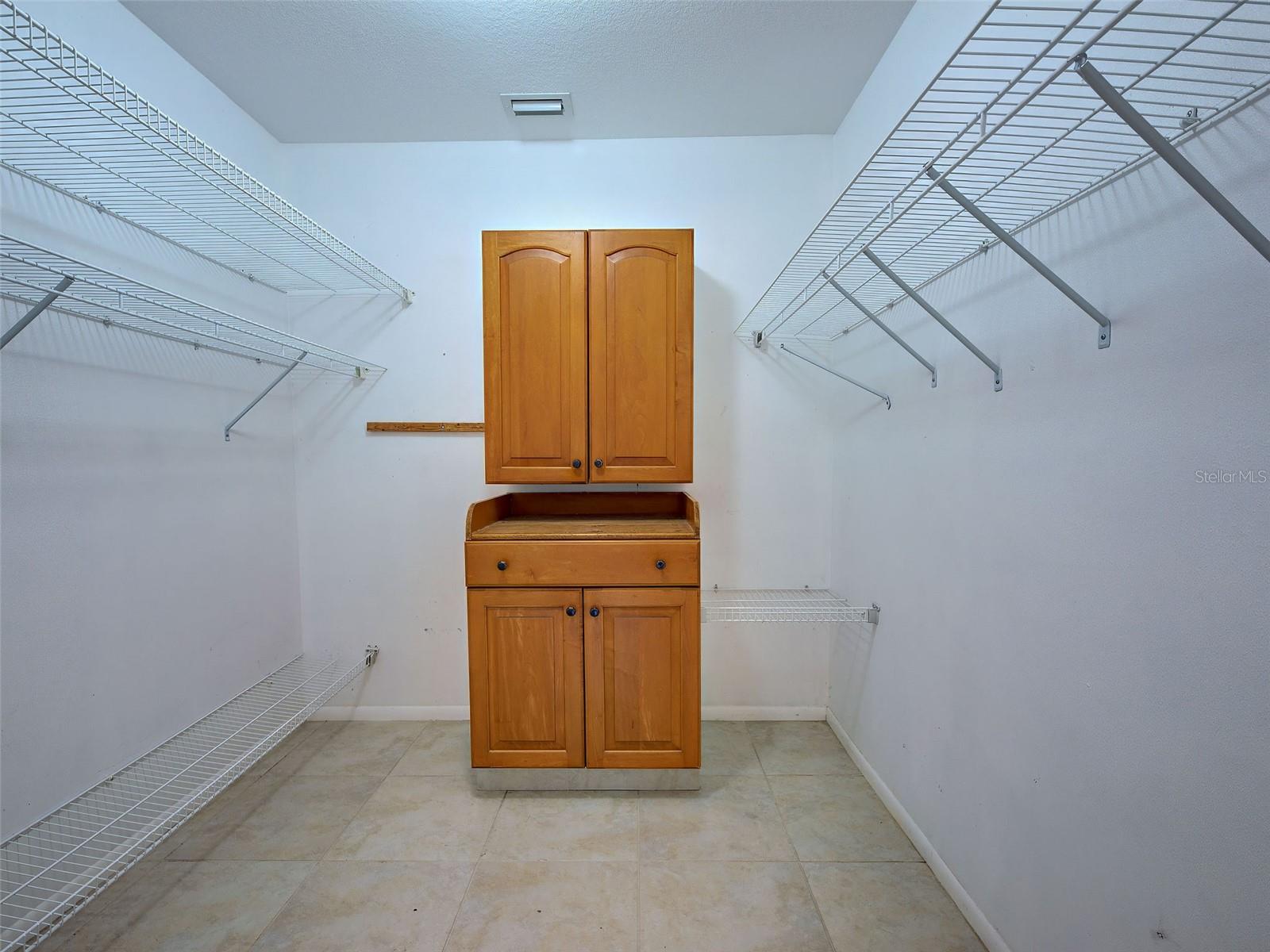 SOUTH VENICE - Residential