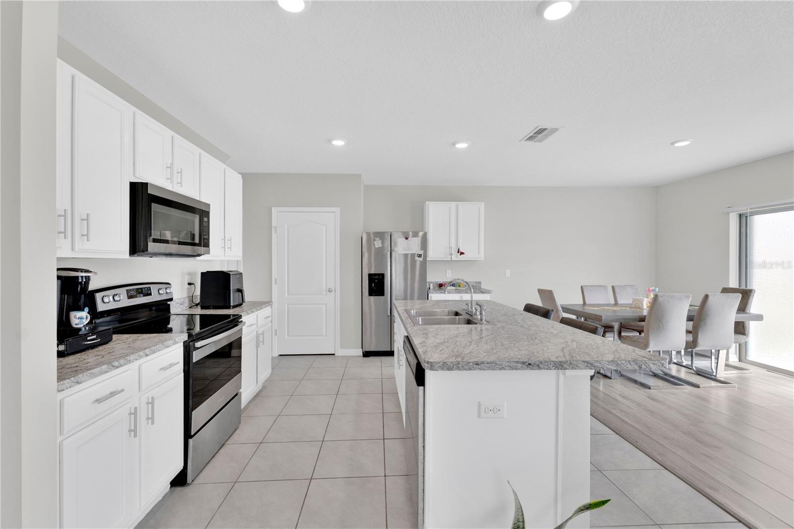 LAKE CHARLES RESIDENCE PH 1A - Residential