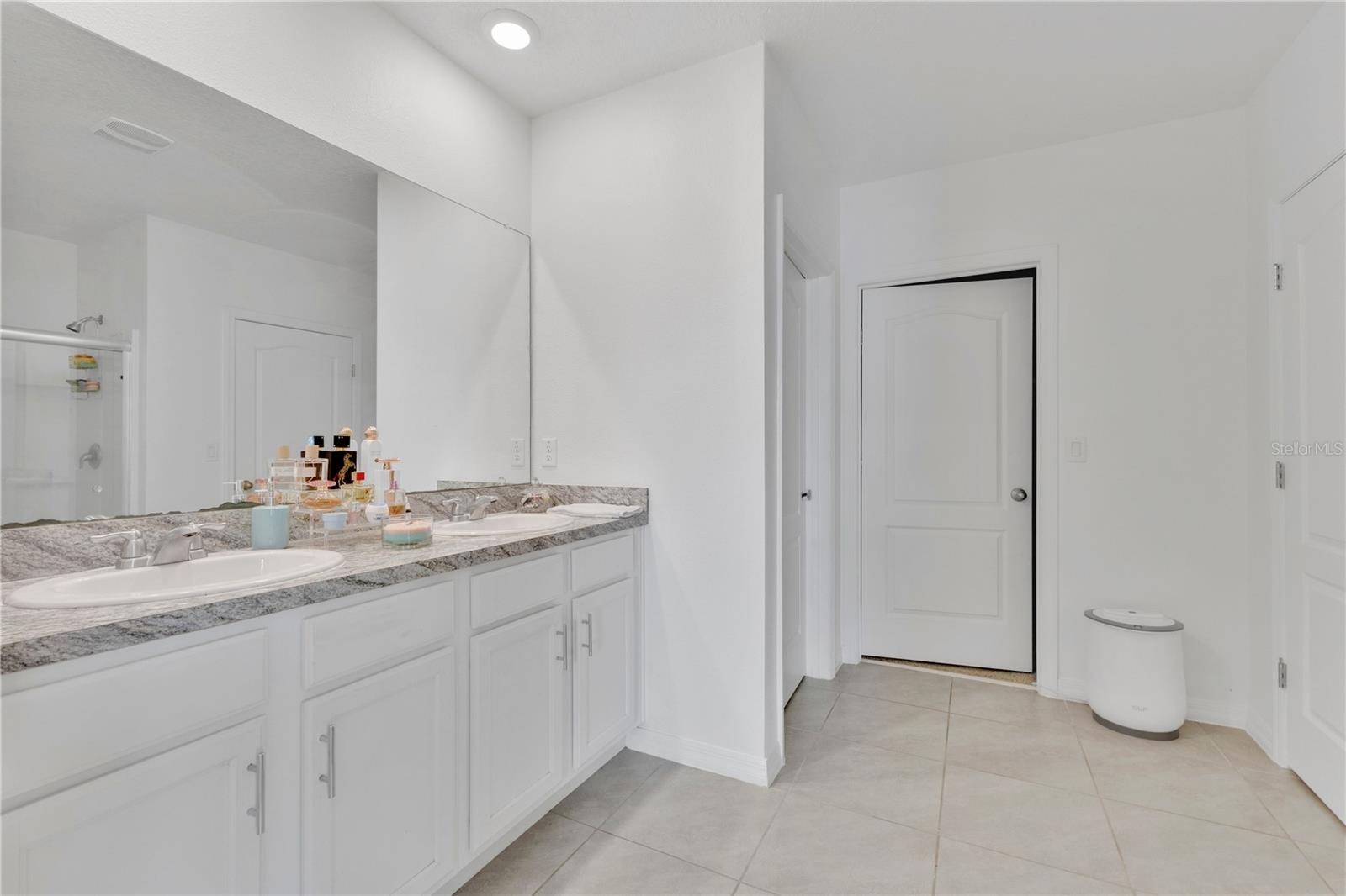 LAKE CHARLES RESIDENCE PH 1A - Residential