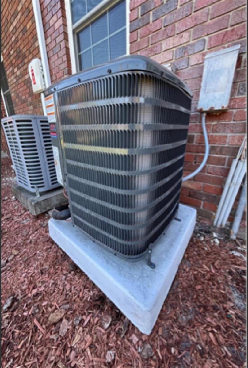 LAKE BENTLEY SHORES CONDO PH 01 - Residential