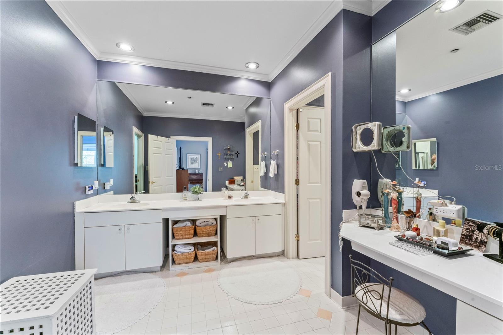 OAKMONT TWNHMS - Residential